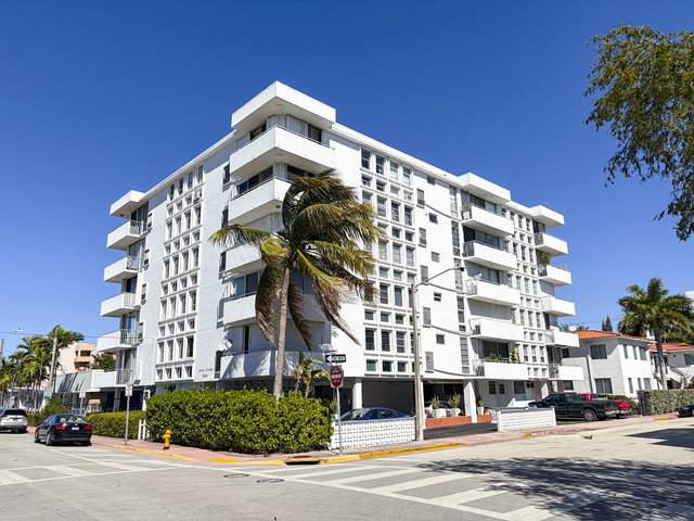 Byron Towers Condo main photo